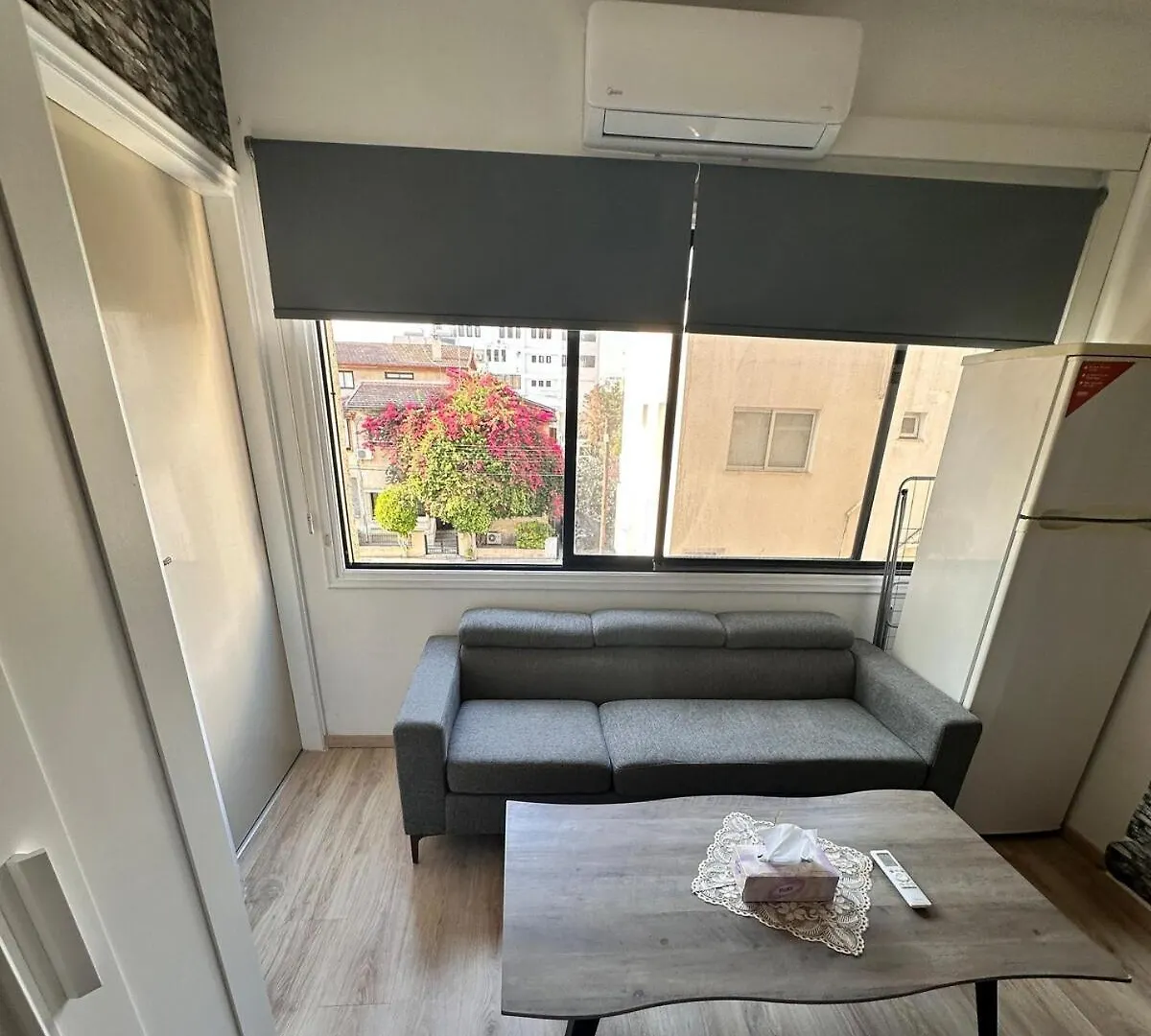 Modern Apartment Beachside Gem Larnaca